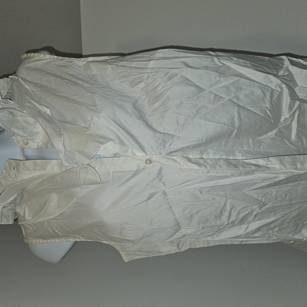 Mossimo Supply Co White Casual Button Down Shirt